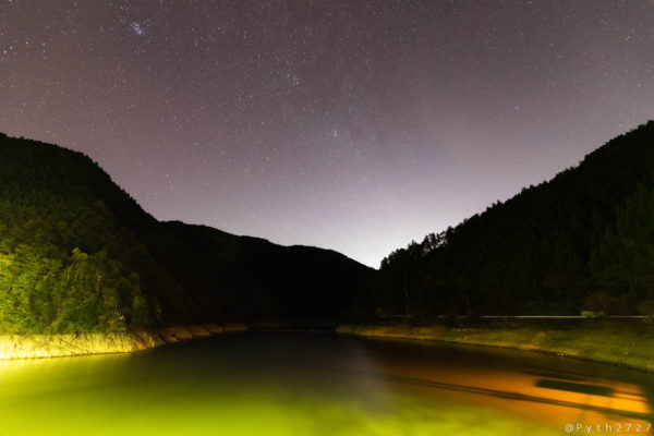 猿谷ダムで撮影した星空