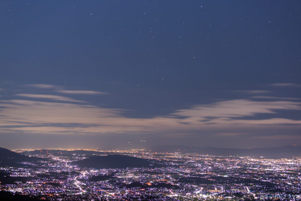 葛城山の夜景と星空