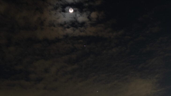 2023年2月23日、月と木星と金星が並ぶ夜